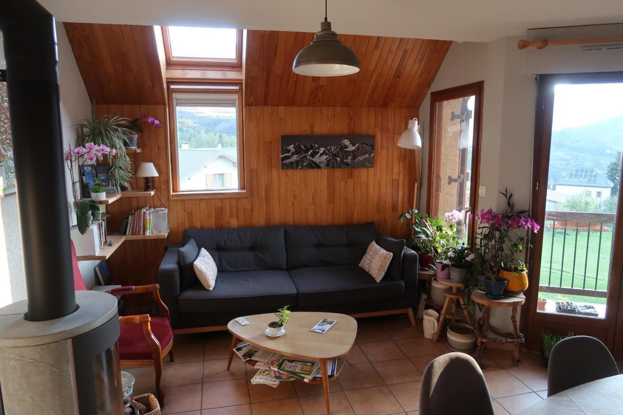 Chez Cat Et Christophe , Chambre Calme Et Lumineuse Chez L'Habitant Avec Vue Guillestre Esterno foto